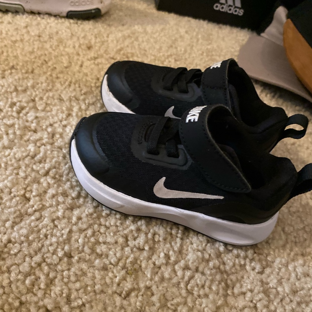 Nike Kids Black and White Sneakers